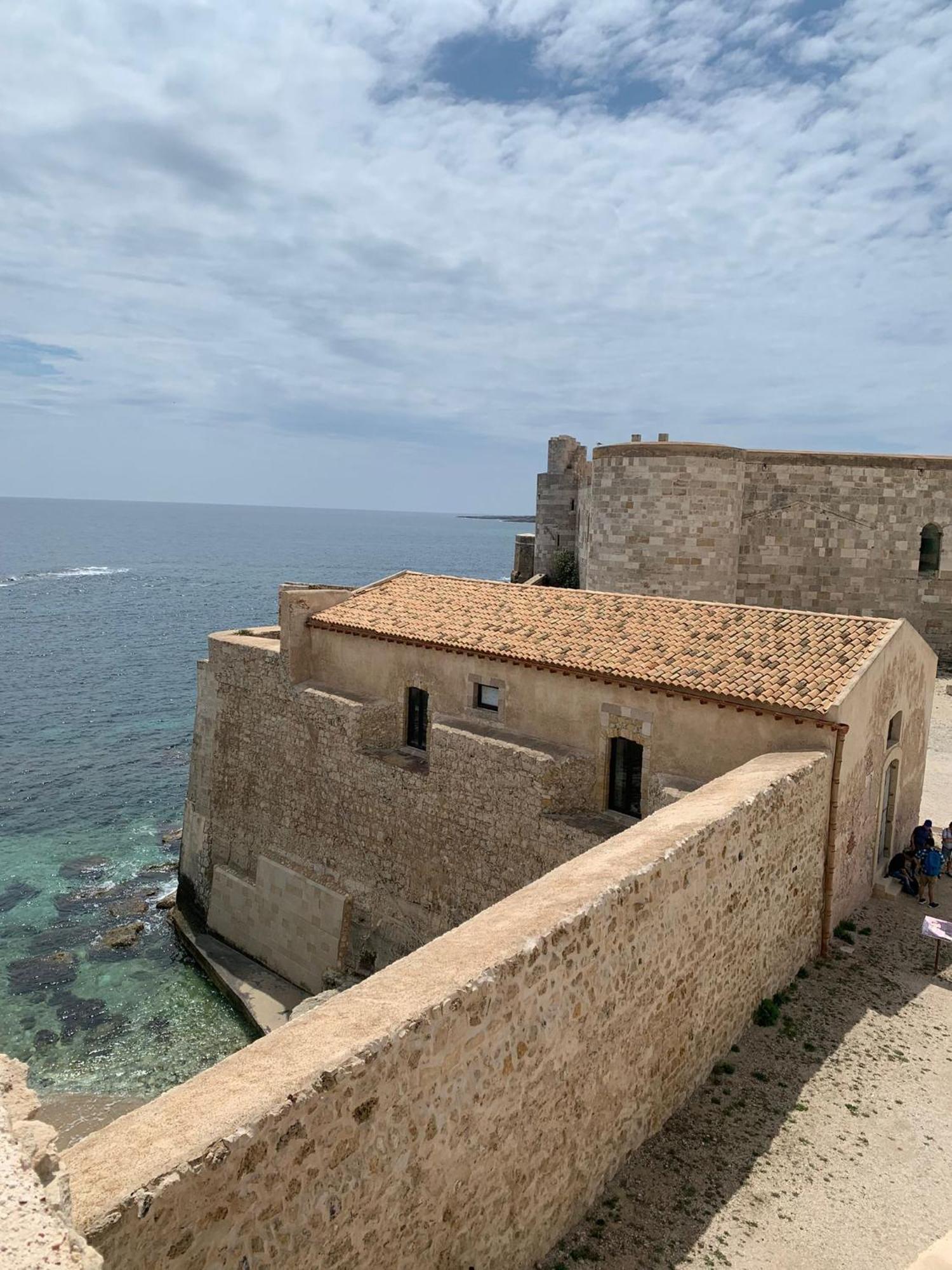 Diego'S House Aci Castello Buitenkant foto